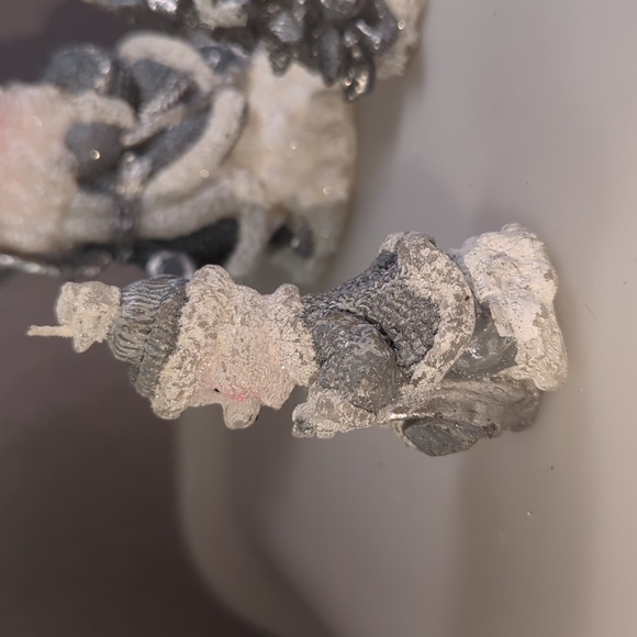 Santa , Tree and Bear Wax Candle Set in Grey, White and Silver - Picture 10 of 11